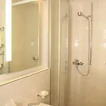 Regina 3*